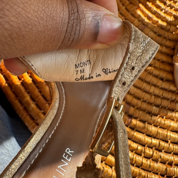 Donald J. Pliner Women's Beige Sandals - Picture 3 of 5